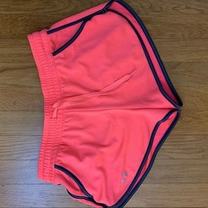 Women’s Under Armour Shorts Size Small